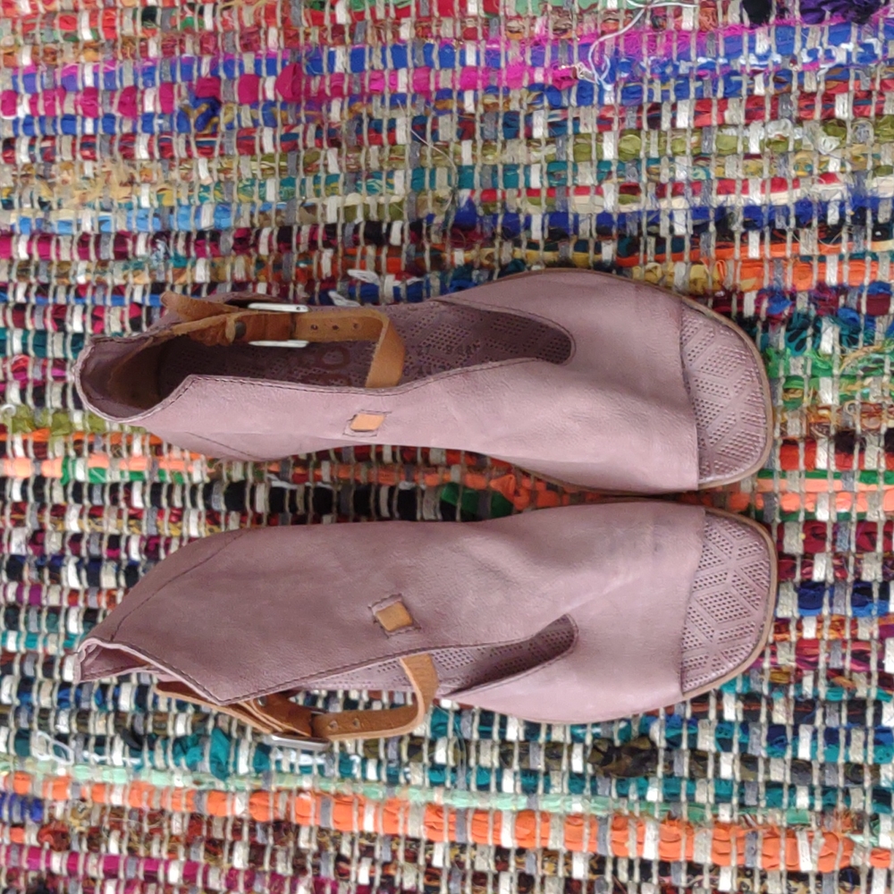 A.S. 98 mauve open toe shoes